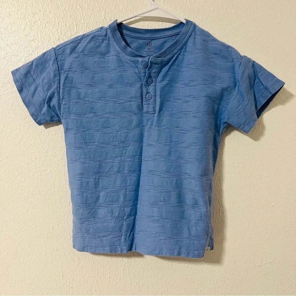 Baby Gap Boys Size 5 Years Short Sleeve Light Blue Henley Shirt Buttons Casual